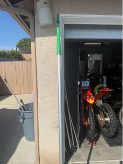 Unger 30’ telescopic pole