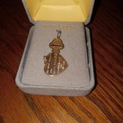 This Is A New 14 Karat Gold Key To My Heart Double Charm List $175  Mine $100