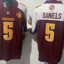 Jayden Daniels Washington Commanders mens jersey L