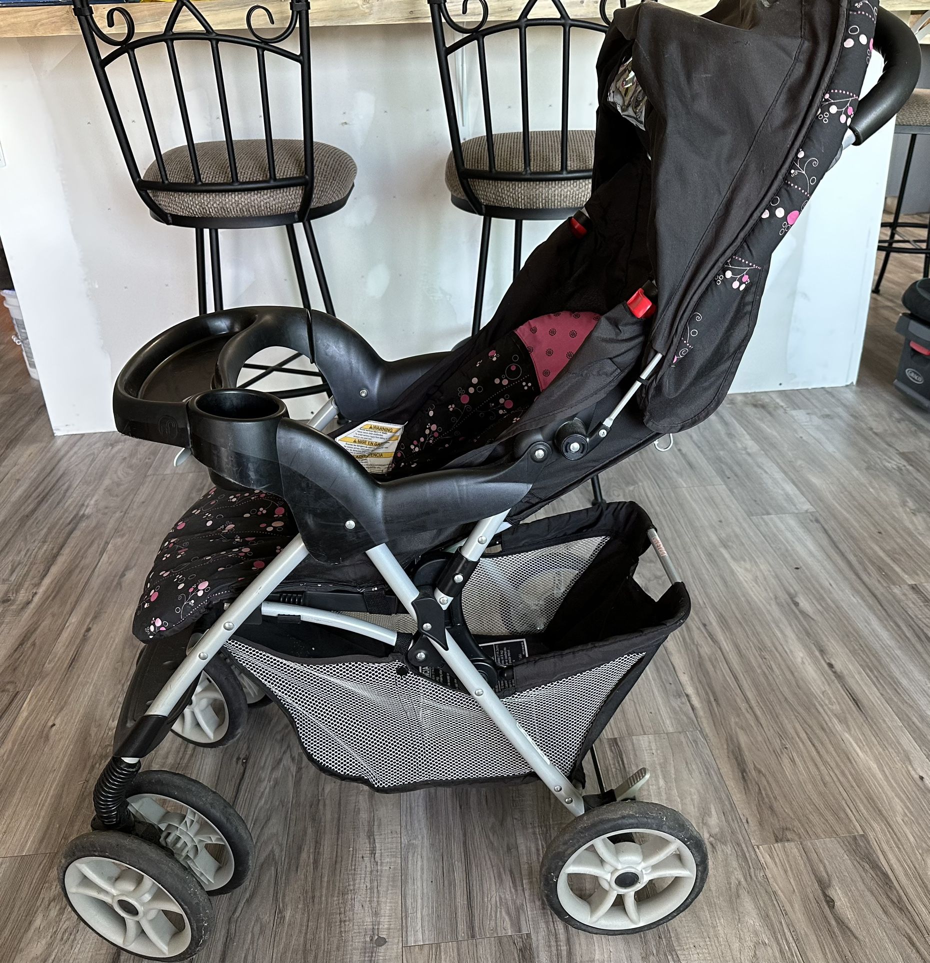 Graco Stroller Easy Collapse 36x25” for Sale in Cape Coral, FL OfferUp