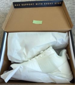 SOLASE PICKLEBALL SHOES- New In Box