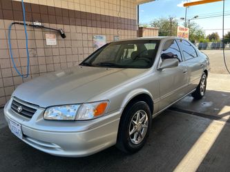 2000 Toyota Camry