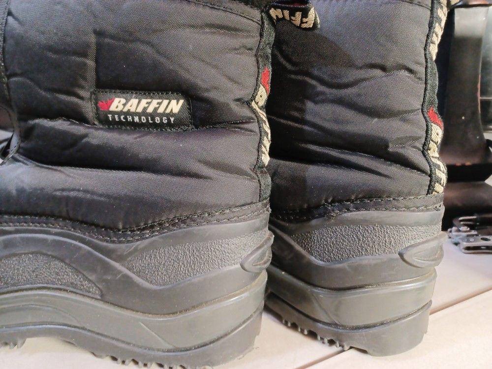Baffin Technologies Womens Snow Boots Size 5R
