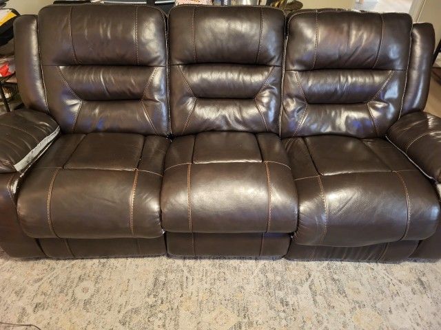 Recliner Sofa MUST GO TODAY