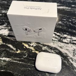 AirPods Pro w/box & Accessories 
