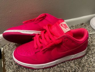 Hyper Pink dunks