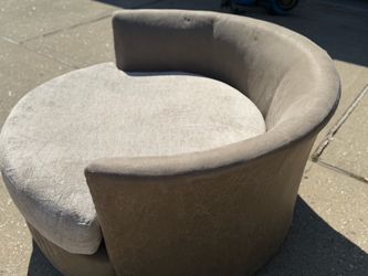 Oversized 360 swivel chair