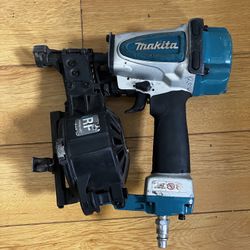 Makita Roofing Gun 1-3/4 In.