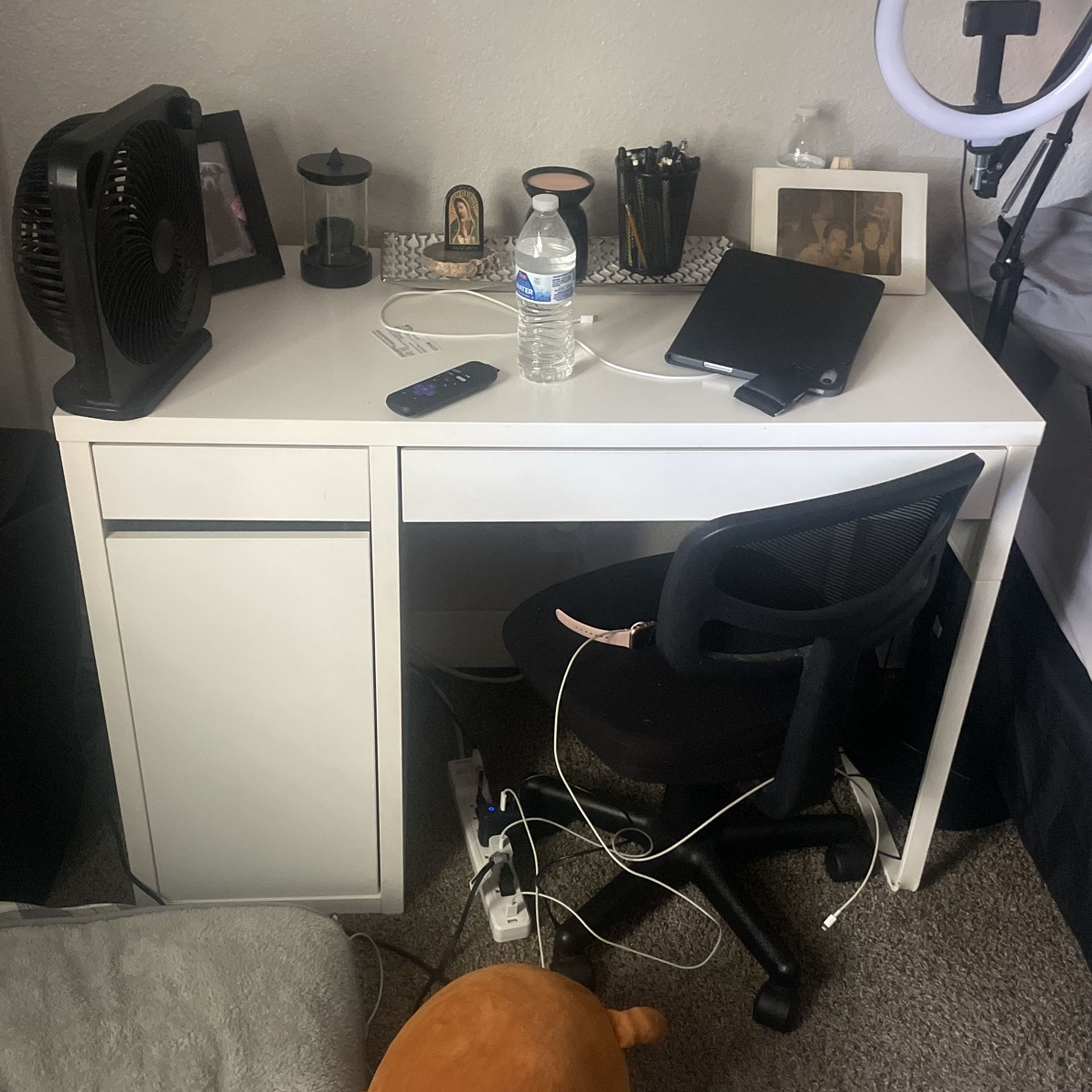Target, Modern White Desk With Chair