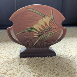 $60 Roseville Freesia Flowers Pillow Vase Vintage Ceramic Pottery Shape 199-6"