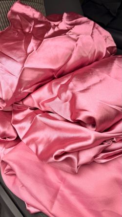 Satin table covers