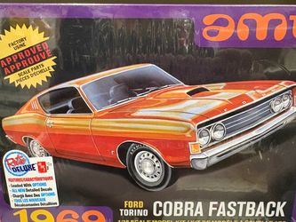 AMT 1969 Ford Torino Cobra Fastback Model Kit