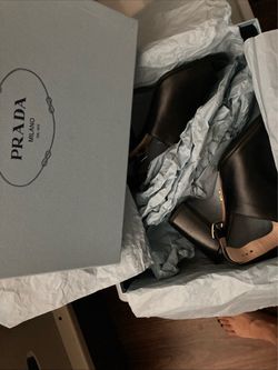 Genuine Prada women’s size 8 black