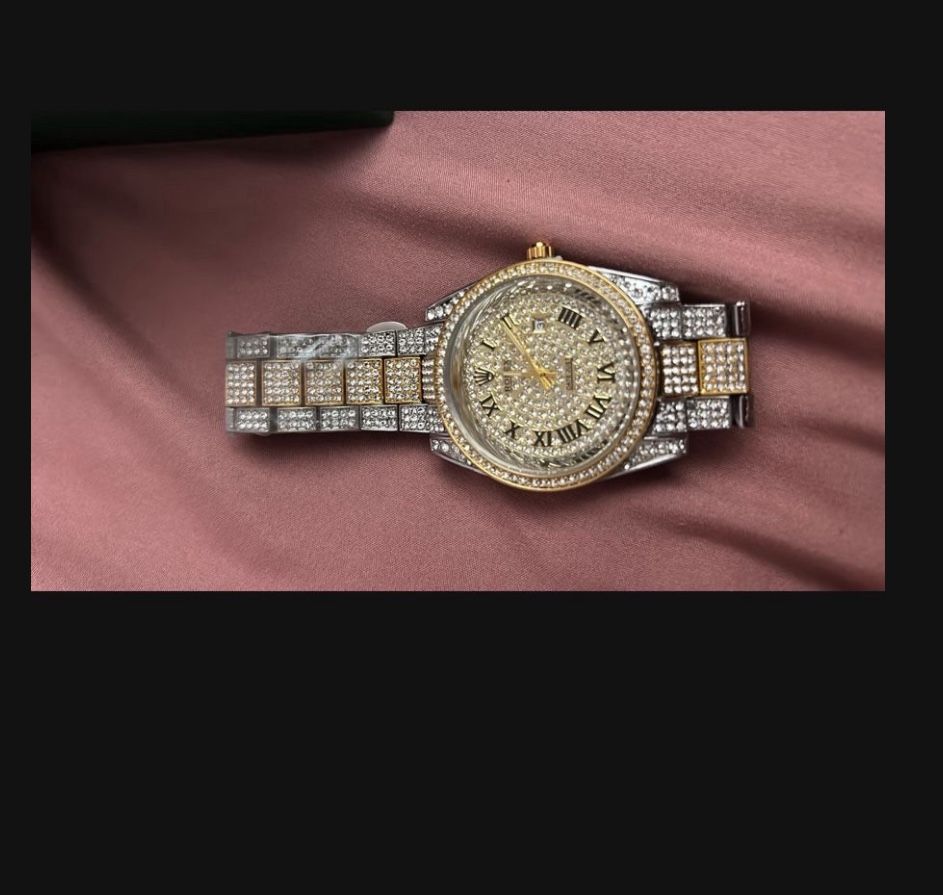 Iced Out Vvs Moissanite Roly
