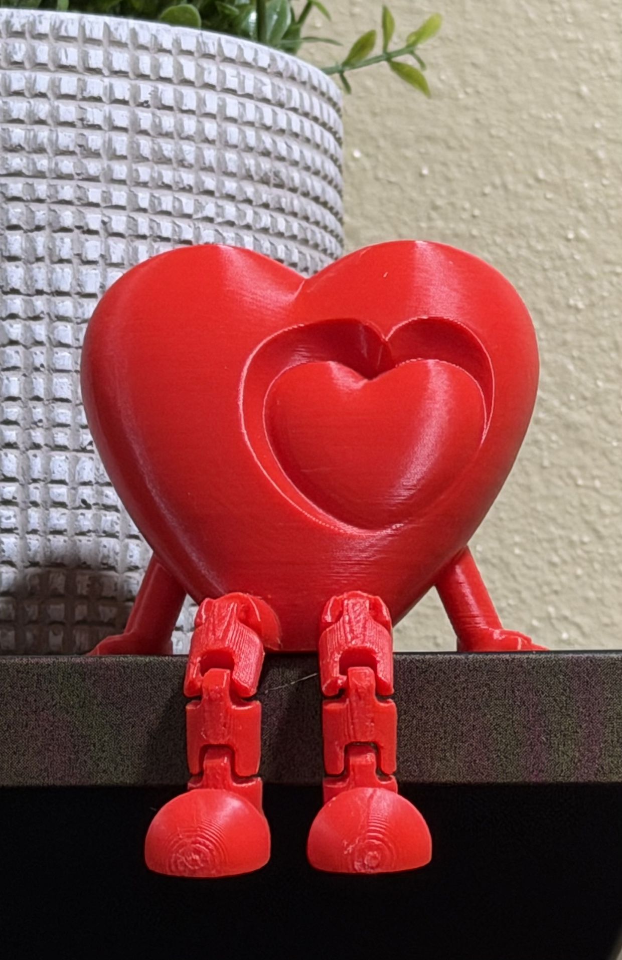 3D Printed Valentine’s Day Heart with Bending Legs
