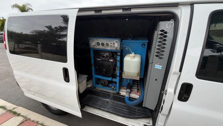 Complete carpet cleaning machine set in excellent condition with a brand new engine bought 10 months ago