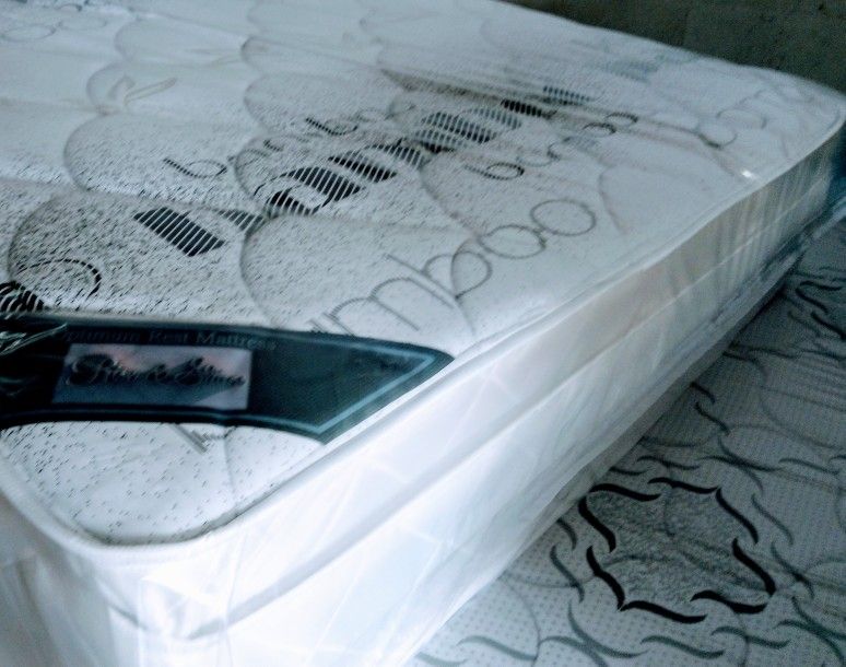 $199 Queen Pillow Top Mattress Only Brand New Free Delivery Same-day 