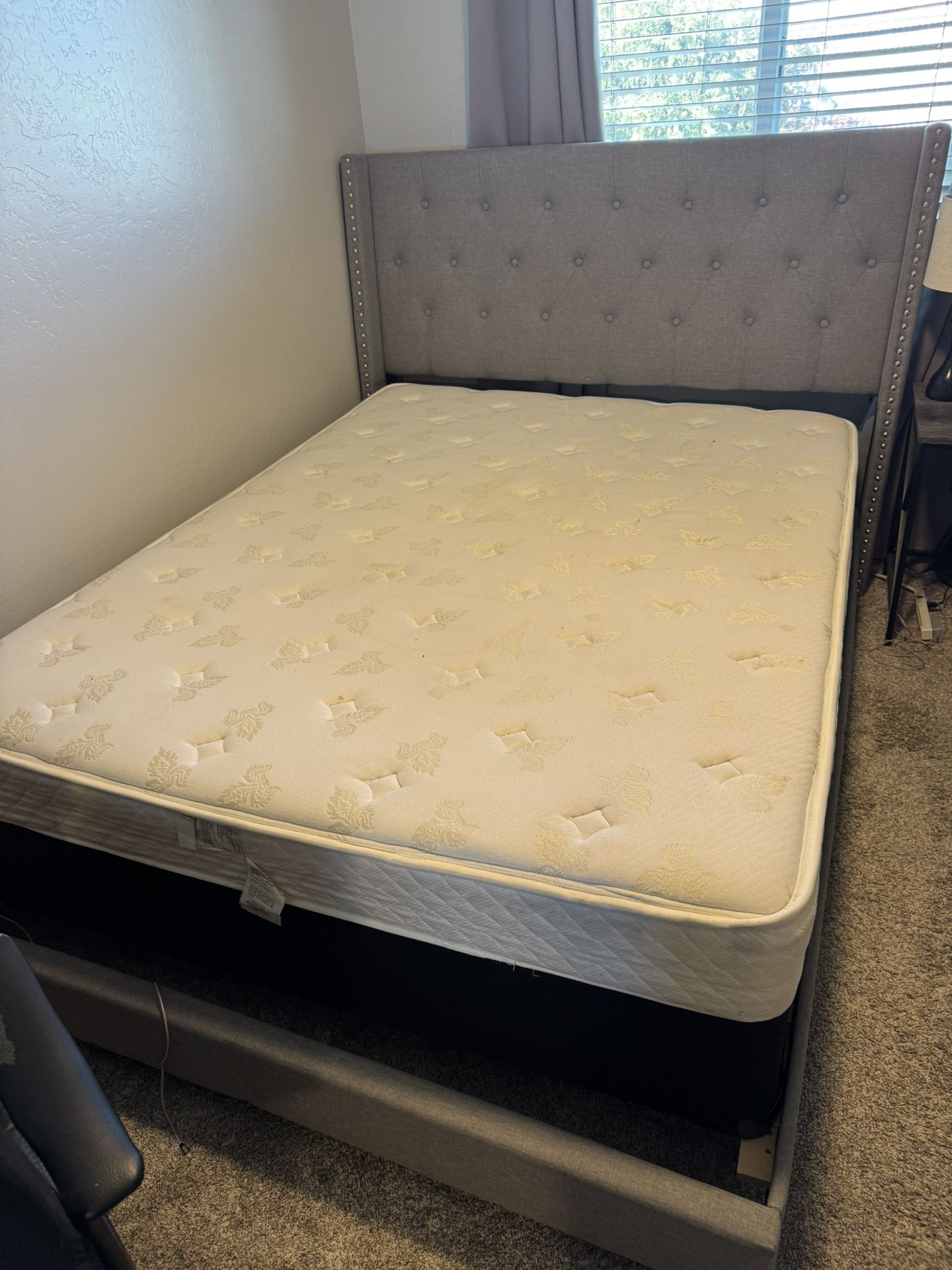 Queen bed & bed frame