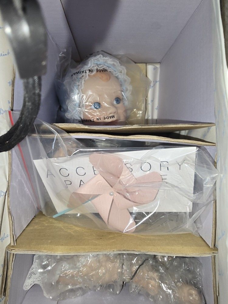 Porcelain dolls collectibles