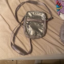 Supreme Shoulder bag