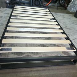 Plataform Bed Frame,  Twin Size 