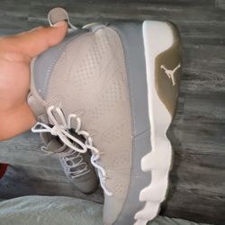 Cool Grey 9s Size 10