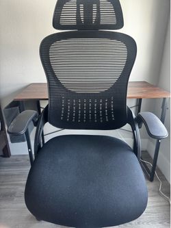 Office chair and table combo