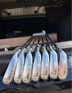 Srixon ZXi5 Iron Set 4-PW