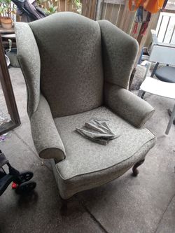 Twin Armchairs With Arm Covers