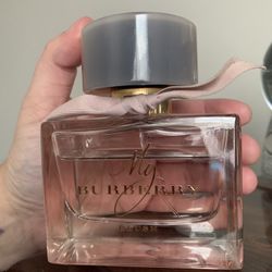 Burberry Blush Perfume 