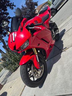 2021 CBR600 RR
