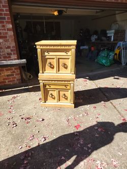 2 End Tables