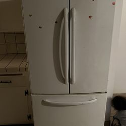 Refrigerator Like New 