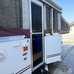 2007 Fleetwood Highlander Niagra Pop Up Trailer 