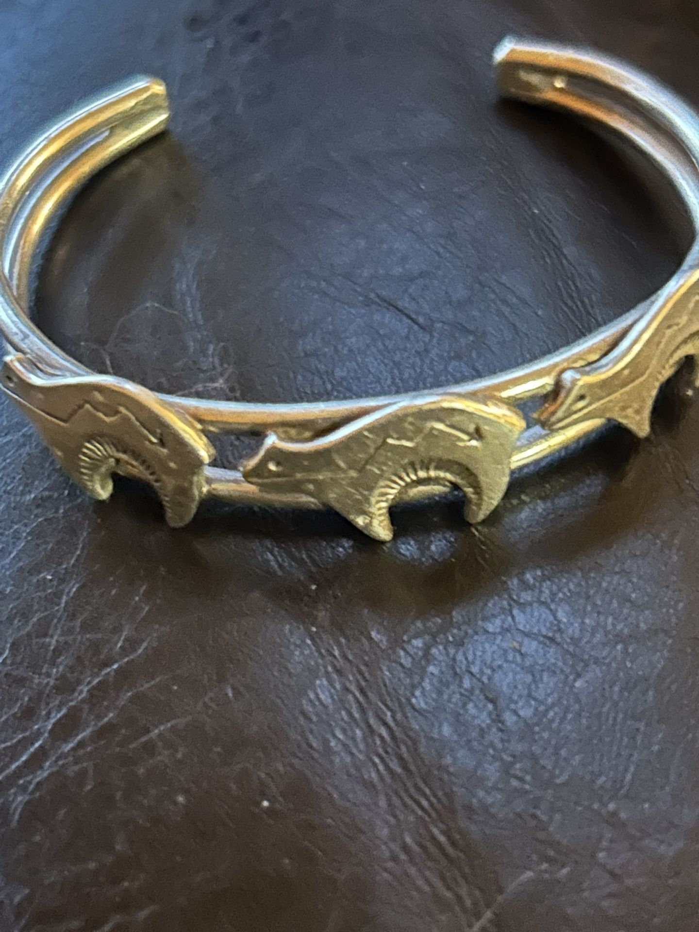 NATIVE AMERICAN/ ZUNI BEAR CUFF BRACELET