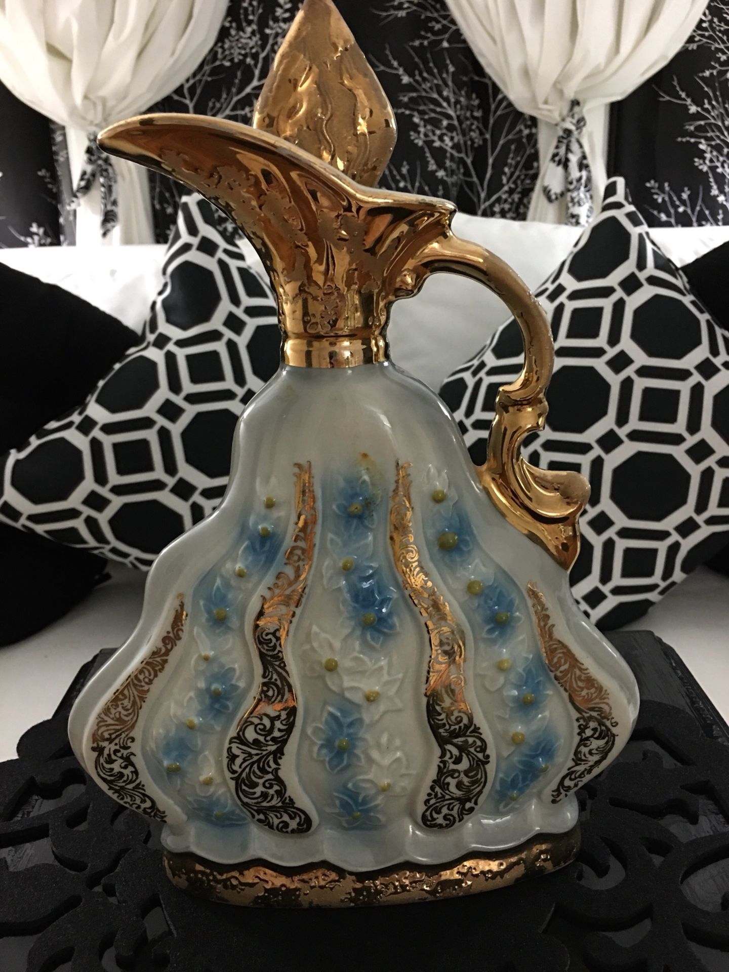 VINTAGE JIM BEAM LIQUOR DECANTOR