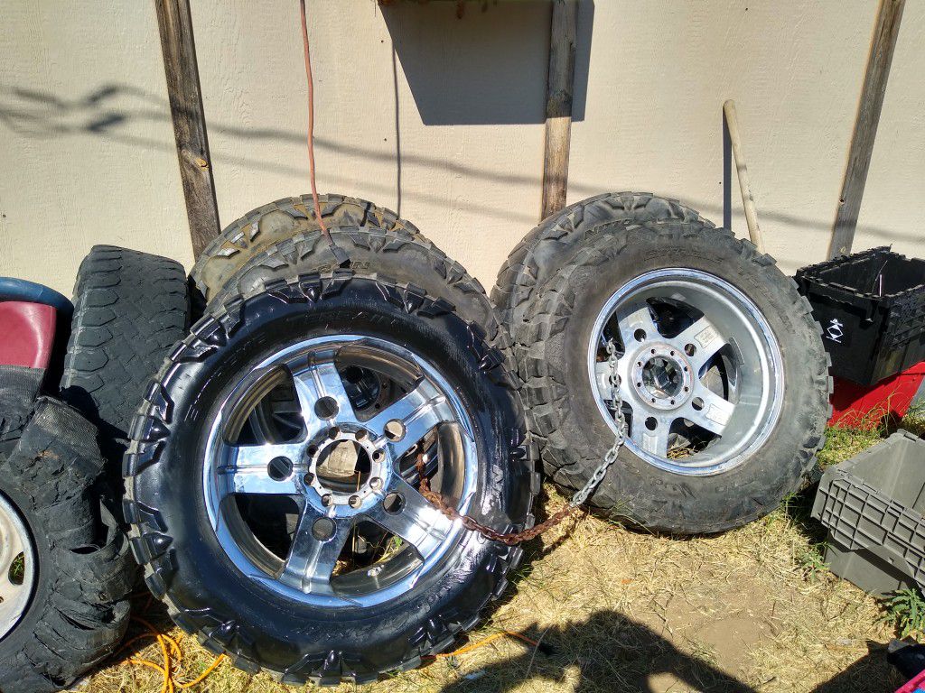 5 rims and tires