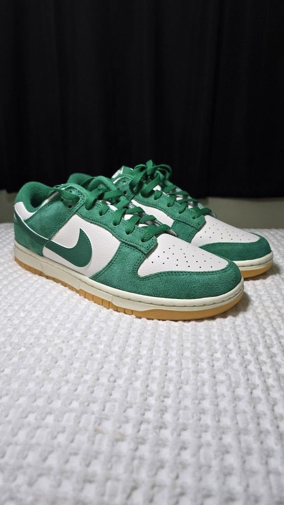 Nike Dunk Low Se Malachite Gum