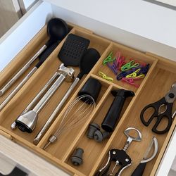 Fully Stocked Kitchen Bundle – Pots, Pans, Dishes, Appliances, High End Brands – Airbnb friendly