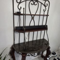 Bakers Rack (Decor)