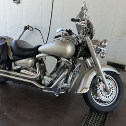 2001 Yamaha Roadstar