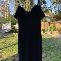 Size 5  Navy Blue Dress 