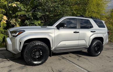 RRW RR7- V 17x8.5 6x139.7 +25 Offset With Nitto Ridge Grappler 285/70R17 Tires 🔥🔥🔥