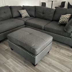 New Reversible Nailhead Sectional .  Blue Grey .  104” X 75”.  Free Delivery !