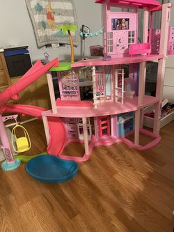 Barbie doll house
