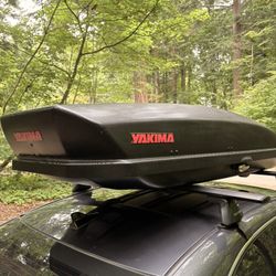 Yakima Skybox Cargo Box 