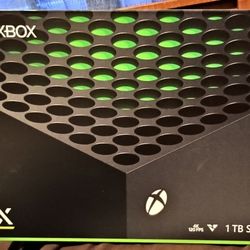 Xbox Series X 1 tb( Used, Like New Condition) Read Description