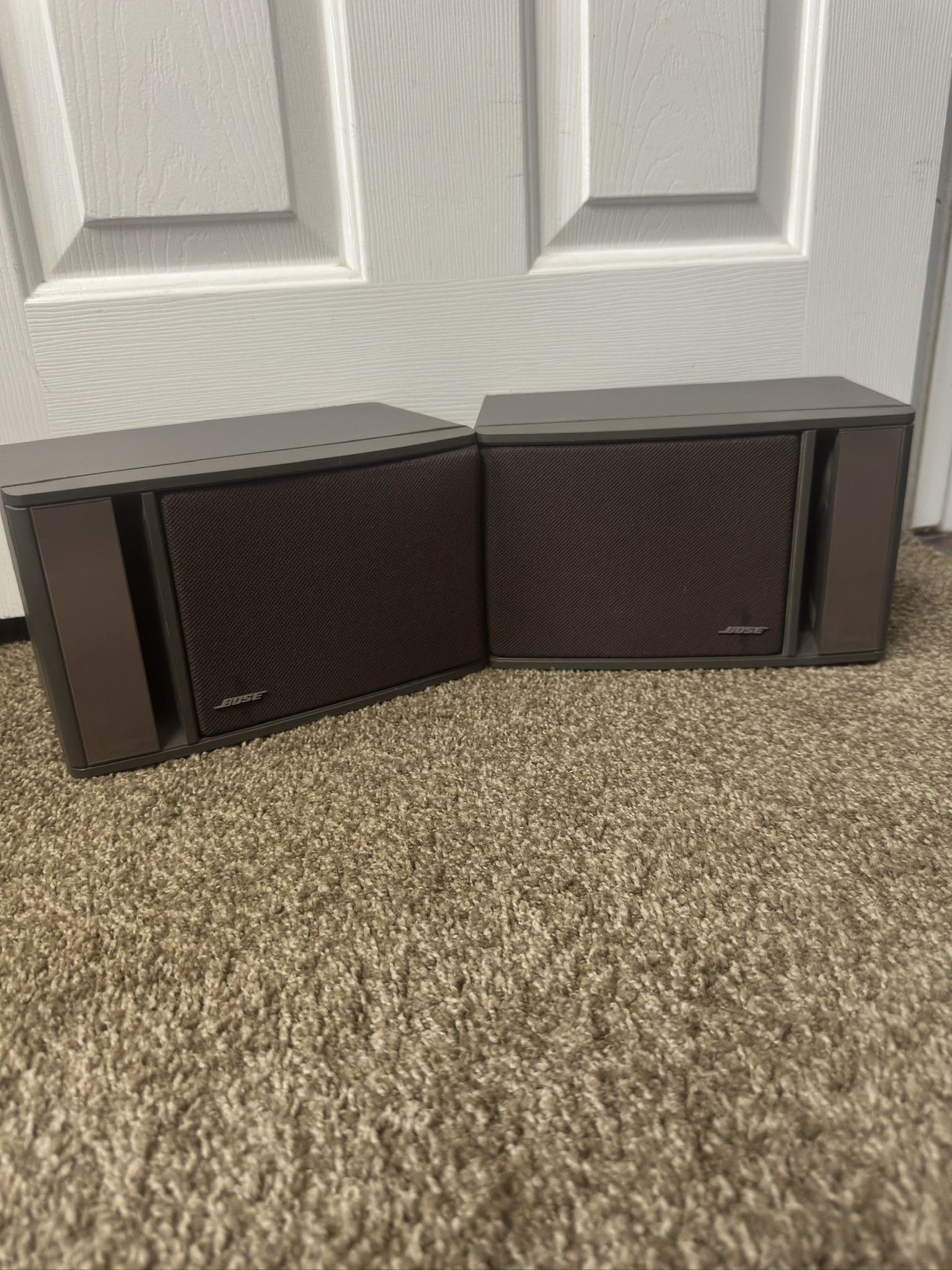 Bose Bookshelf Speakers 