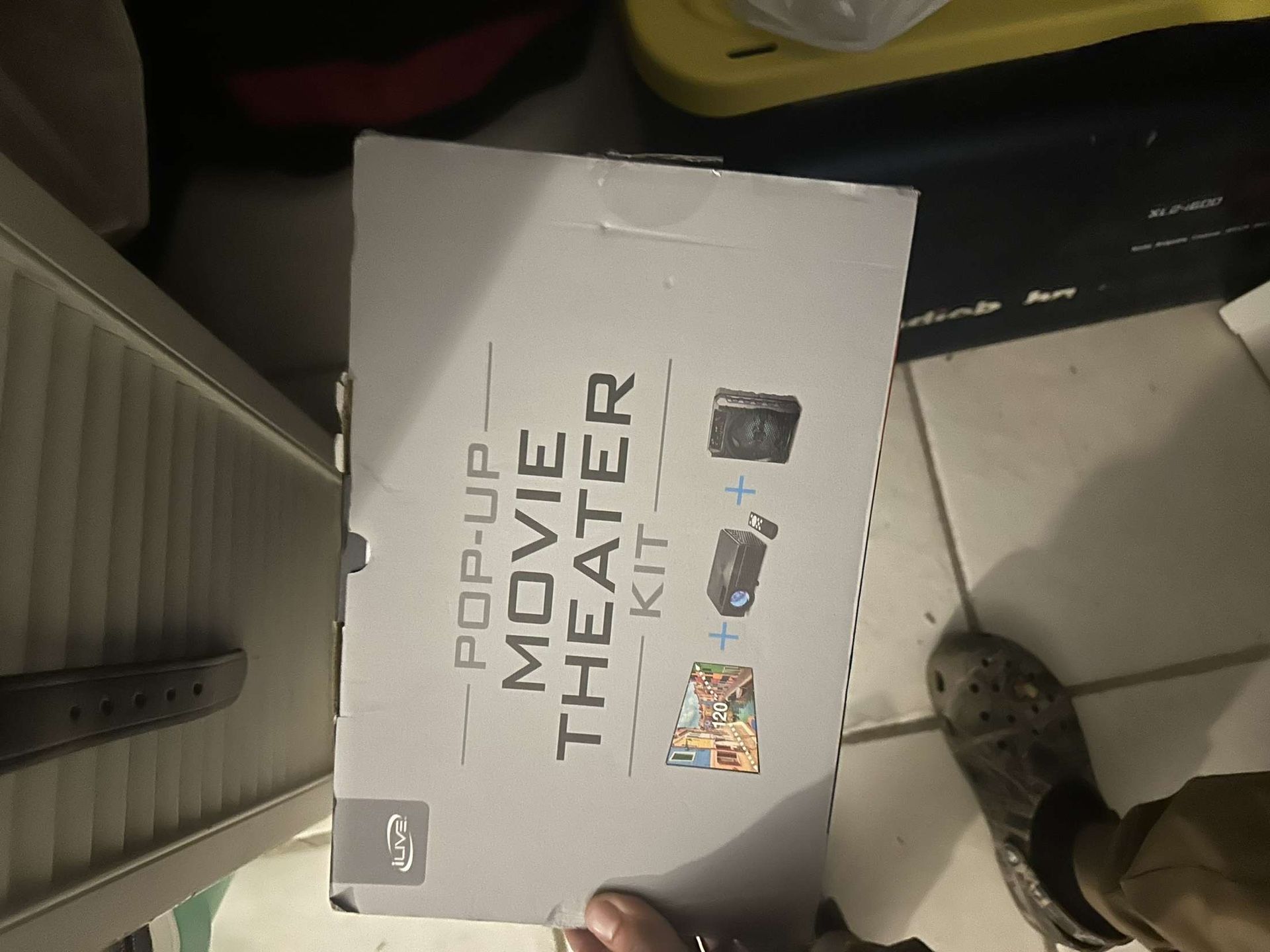 BRAND NEW POP UP MOVIE THEATER KIT