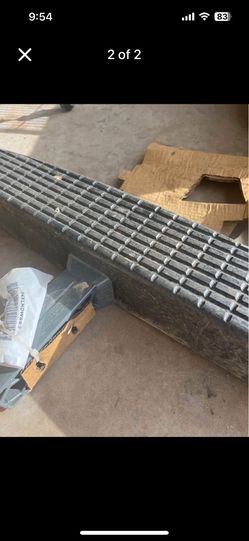 🛻 Heavy-Duty Hitch Step – Fits 2” Receivers – Great Condition! 🛠️